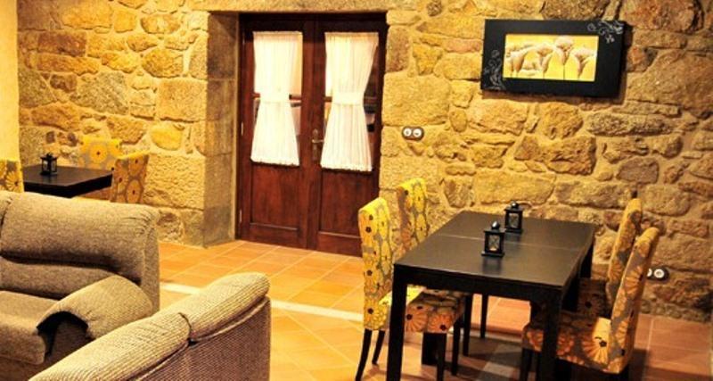 O Paxareco De Ay Hotell Meis Exteriör bild